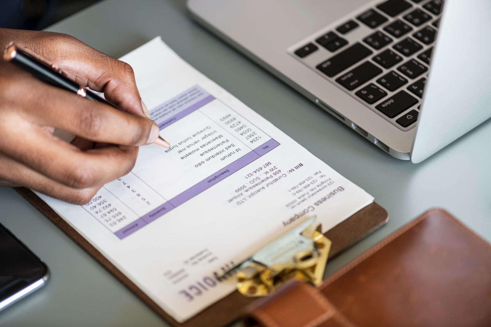 E-Invoicing illustration